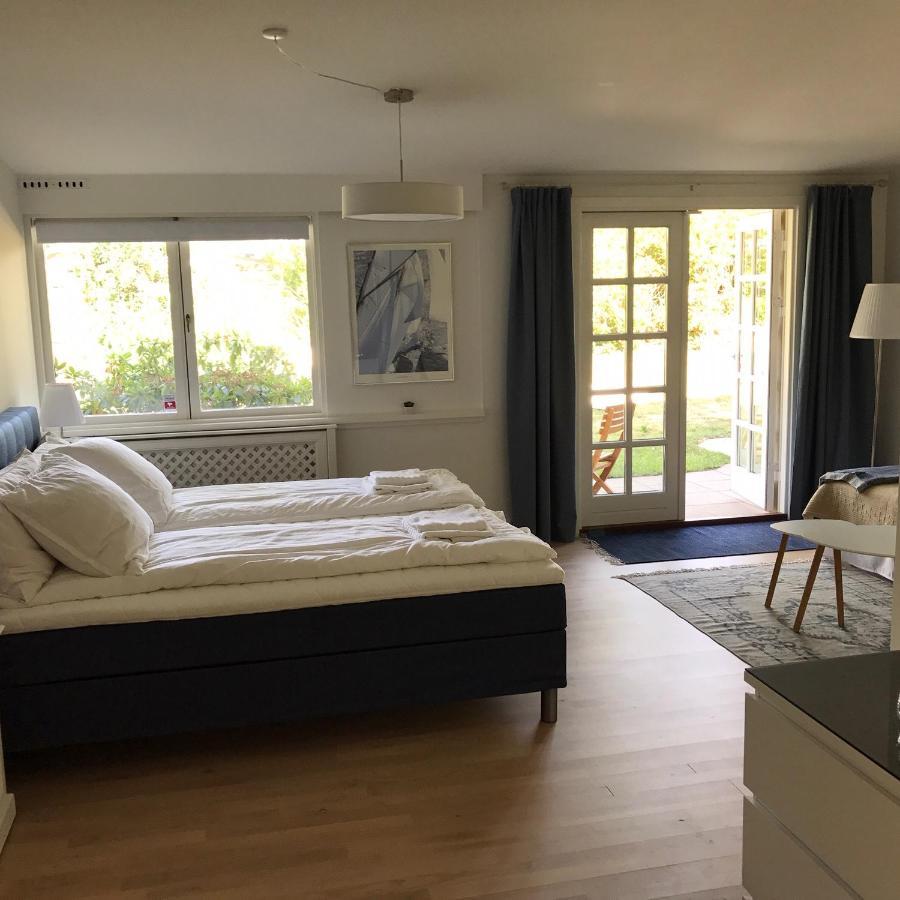 Trouville Bed & Breakfast Hornbaek Bagian luar foto